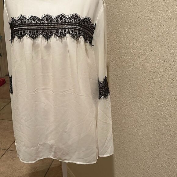 Twinset Women's XL Long Sleeve Lace Applique Blouse Cream Black Feminine Office - Picture 4 of 12